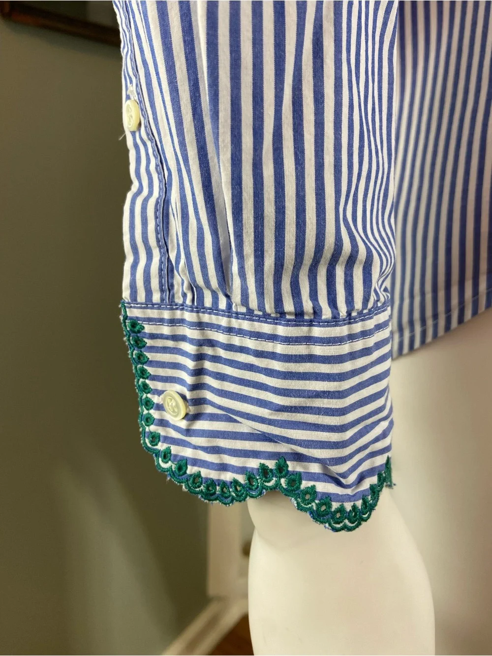 J. Crew Perfect Eyelet Embroidered Trim Striped Shirt Botton Down Blouse poplin - Picture 7 of 10